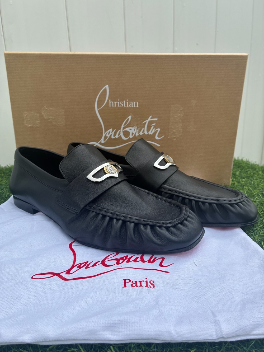 CHRISTIAN LOUBOUTIN MOCALLISTA FLAT BLACK LEATHER PENNY LOAFERS METAL LOGO SZ 39